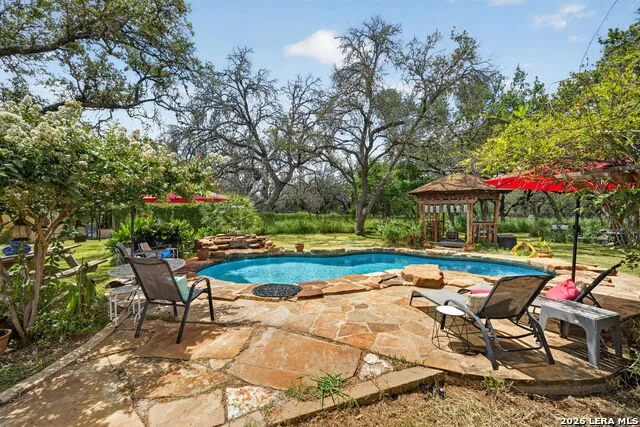 101 Cynthia Pleasanton, TX 78064