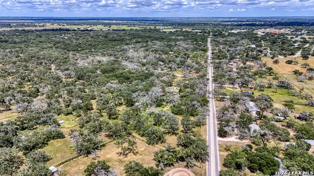 101 Cynthia Pleasanton, TX 78064