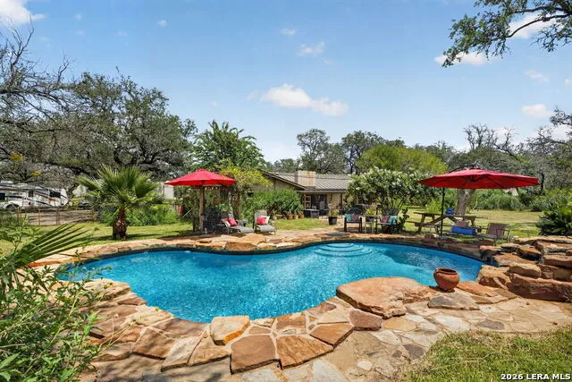 101 Cynthia Pleasanton, TX 78064
