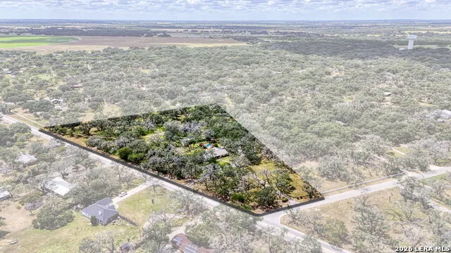 101 Cynthia Pleasanton, TX 78064