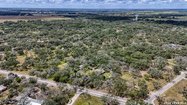 101 Cynthia Pleasanton, TX 78064