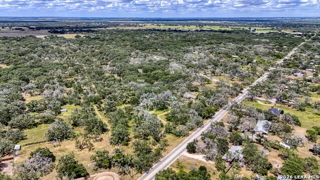 101 Cynthia Pleasanton, TX 78064