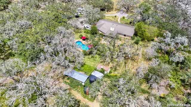 101 Cynthia Pleasanton, TX 78064