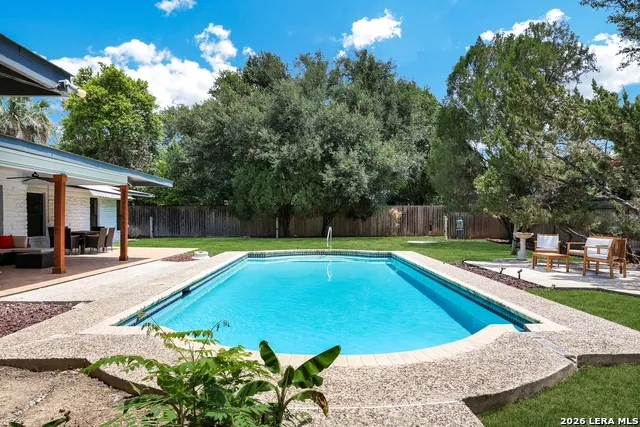 204 Gardenview Castle Hills, TX 78213