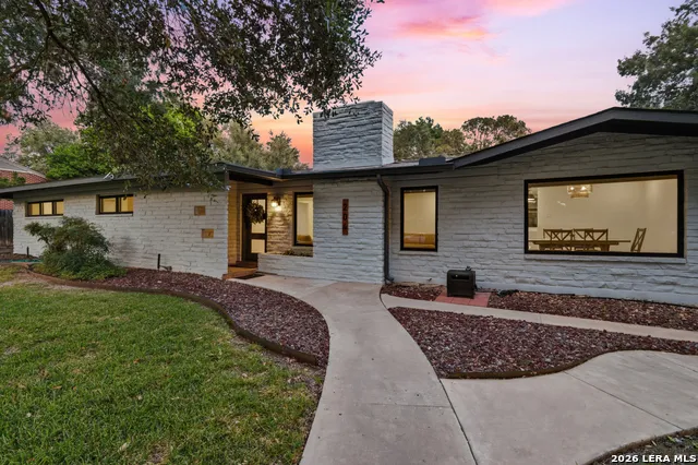 204 Gardenview Castle Hills, TX 78213