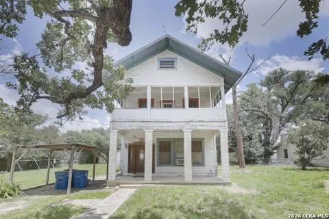 623 San Antonio Street