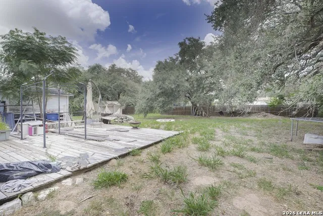 623 San Antonio Street Pleasanton, TX 78064