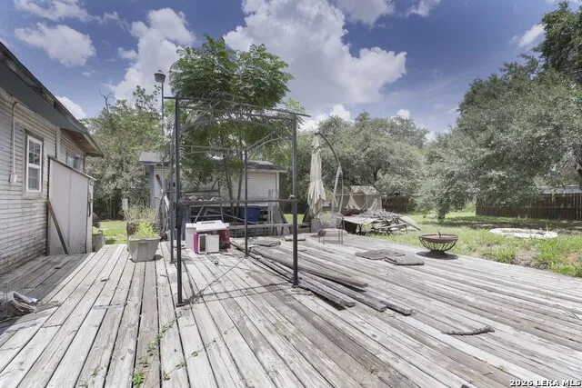 623 San Antonio Street Pleasanton, TX 78064