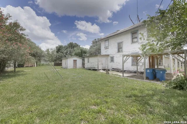 623 San Antonio Street Pleasanton, TX 78064