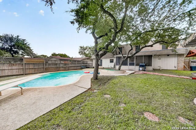 606 Cordoba Dr Universal City, TX 78148
