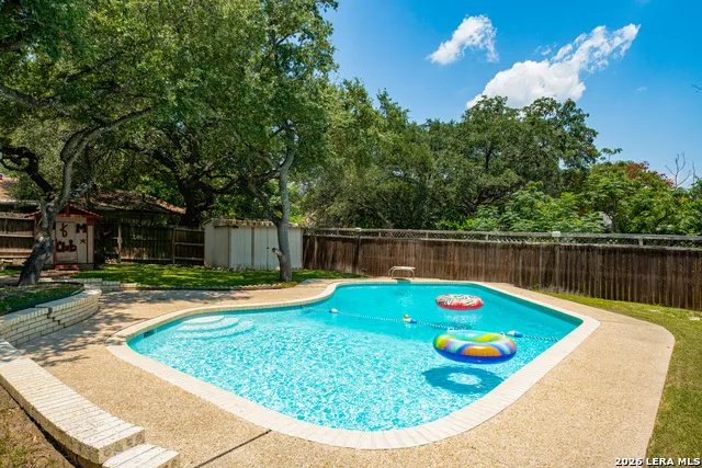 606 Cordoba Dr Universal City, TX 78148