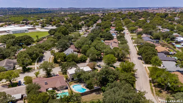 606 Cordoba Dr Universal City, TX 78148