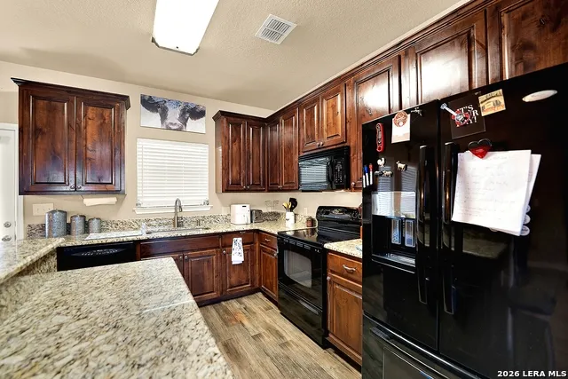 101 Hickory Run La Vernia, TX 78121