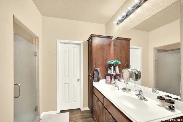 101 Hickory Run La Vernia, TX 78121