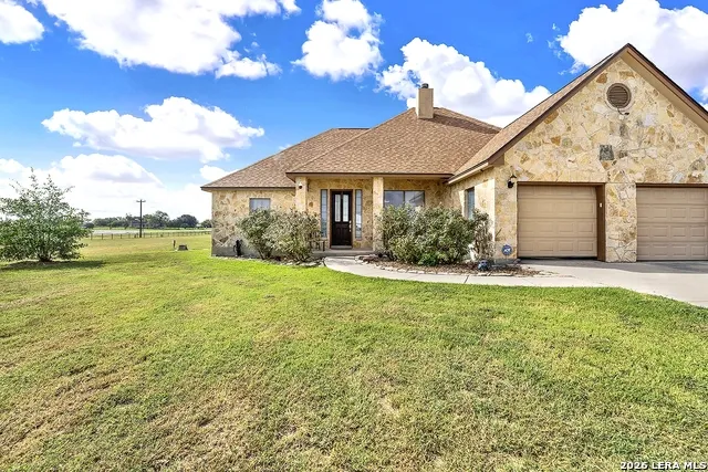 101 Hickory Run La Vernia, TX 78121