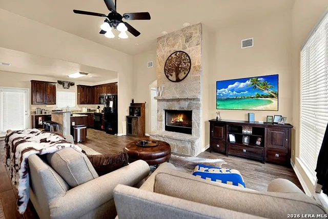 101 Hickory Run La Vernia, TX 78121
