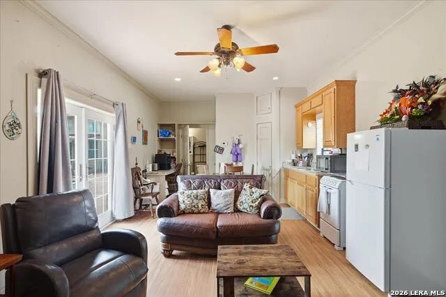 4885 COUNTY ROAD 329 Beeville, TX 78102