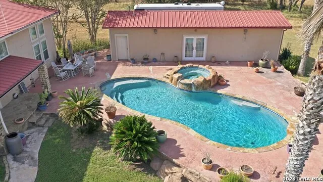 4885 COUNTY ROAD 329 Beeville, TX 78102