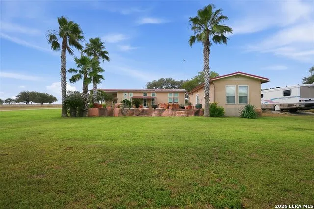 4885 COUNTY ROAD 329 Beeville, TX 78102