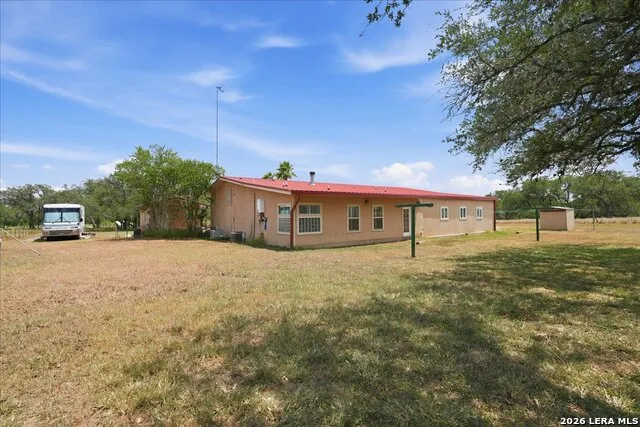 4885 COUNTY ROAD 329 Beeville, TX 78102