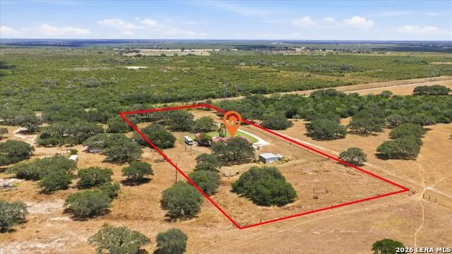 4885 COUNTY ROAD 329 Beeville, TX 78102