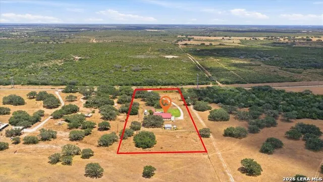 4885 COUNTY ROAD 329 Beeville, TX 78102
