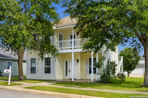 121 Lark Hill