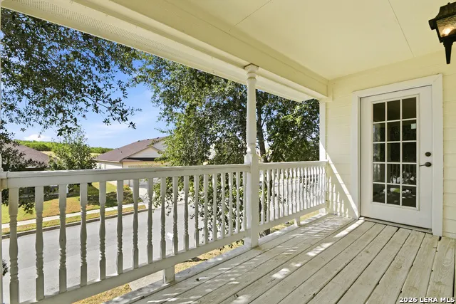 121 Lark Hill Floresville, TX 78114