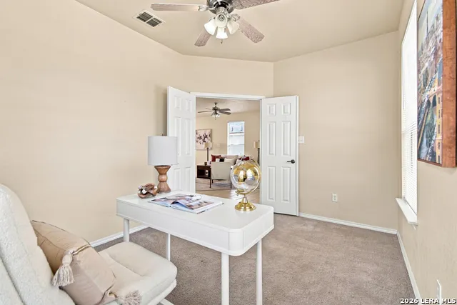 121 Lark Hill Floresville, TX 78114