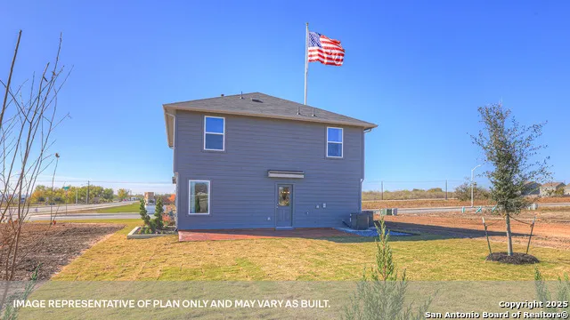258 SURREY OAKS Maxwell, TX 78656
