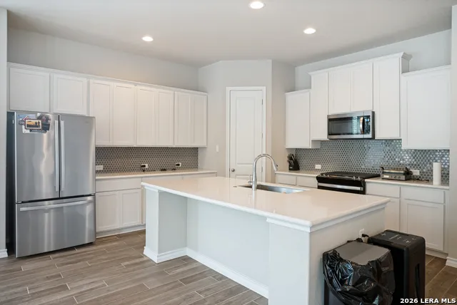 29618 WACKFORD RDG Fair Oaks Ranch, TX 78015