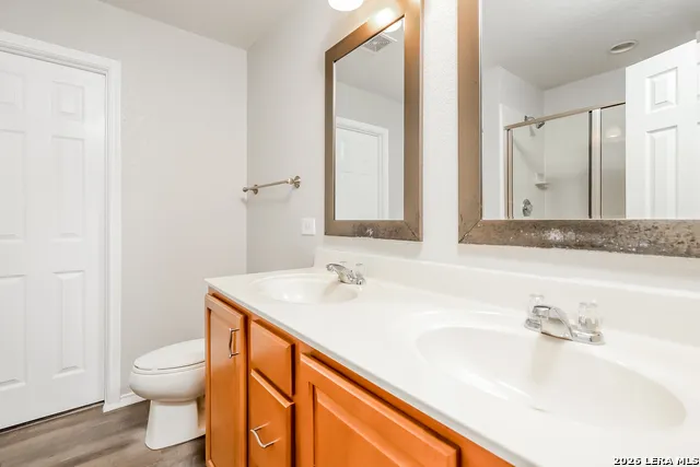 4422 Semora Oak San Antonio, TX 78259