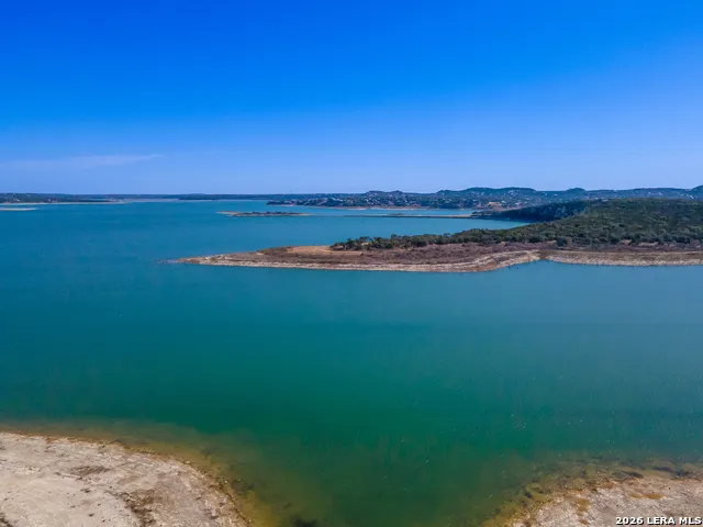 1385 RIVIERA DR Canyon Lake, TX 78133