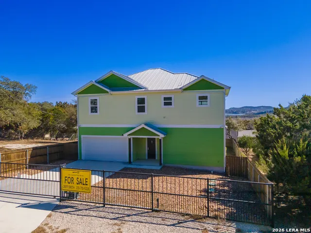 1385 RIVIERA DR Canyon Lake, TX 78133