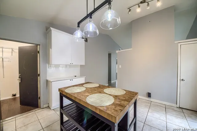 2210 Knights Wood San Antonio, TX 78231