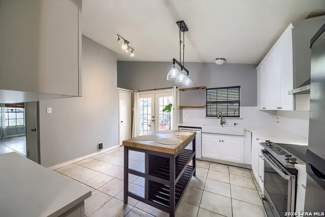 2210 Knights Wood San Antonio, TX 78231