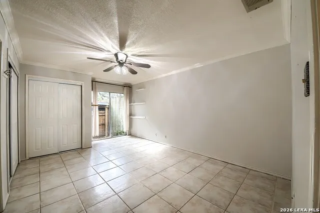 2210 Knights Wood San Antonio, TX 78231