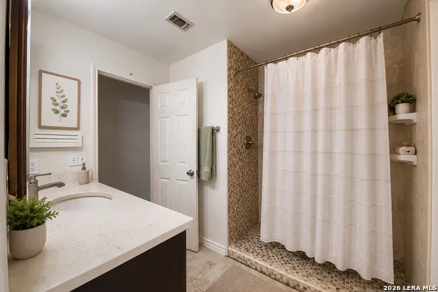 2210 Knights Wood San Antonio, TX 78231