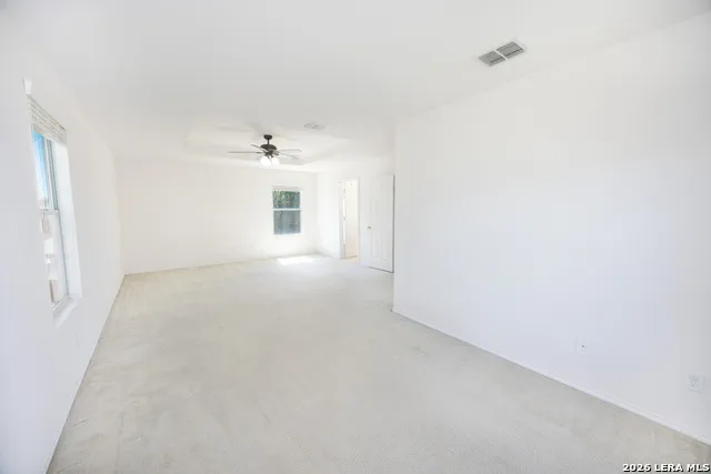 3633 Double Diamond Selma, TX 78154