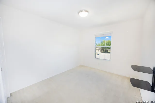 3633 Double Diamond Selma, TX 78154