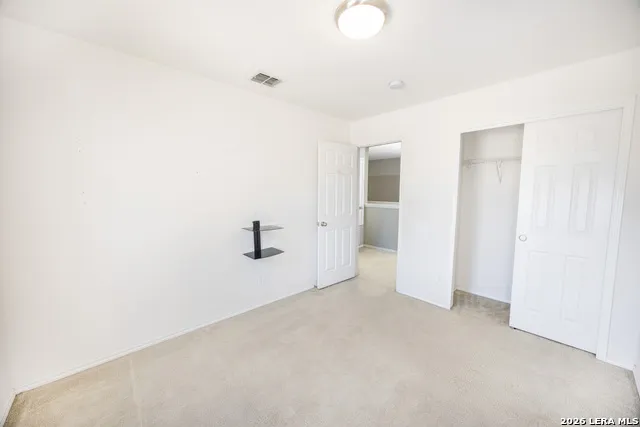3633 Double Diamond Selma, TX 78154