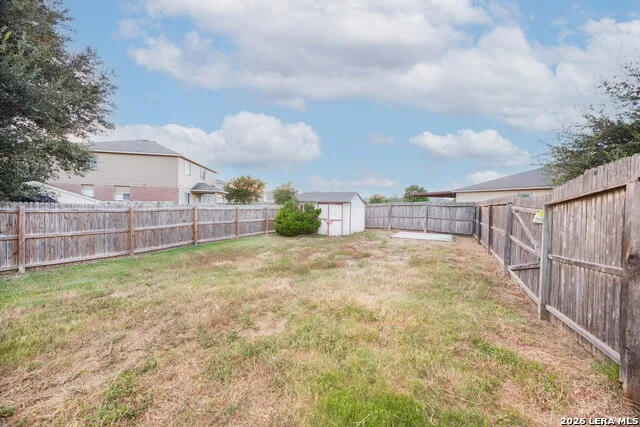 3633 Double Diamond Selma, TX 78154