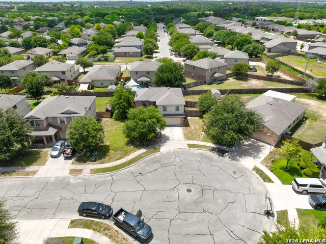 3633 Double Diamond Selma, TX 78154