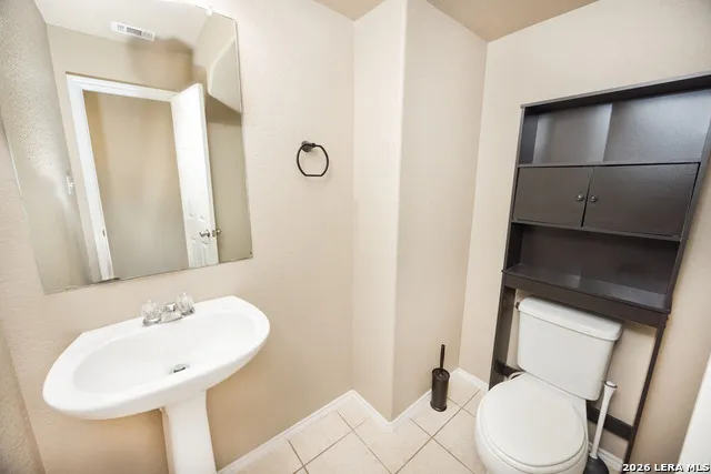 3633 Double Diamond Selma, TX 78154