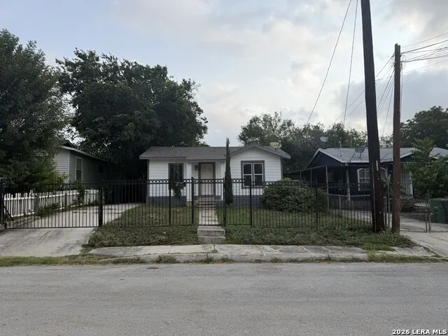 315 Muegge San Antonio, TX 78202