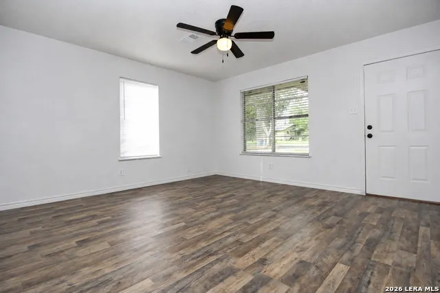 606 BERRY ST Beeville, TX 78102