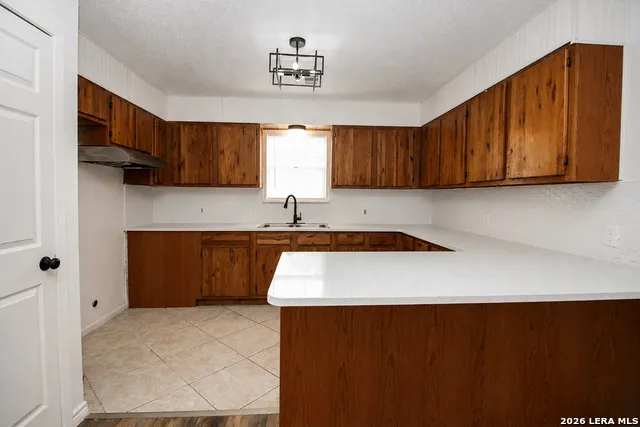 606 BERRY ST Beeville, TX 78102
