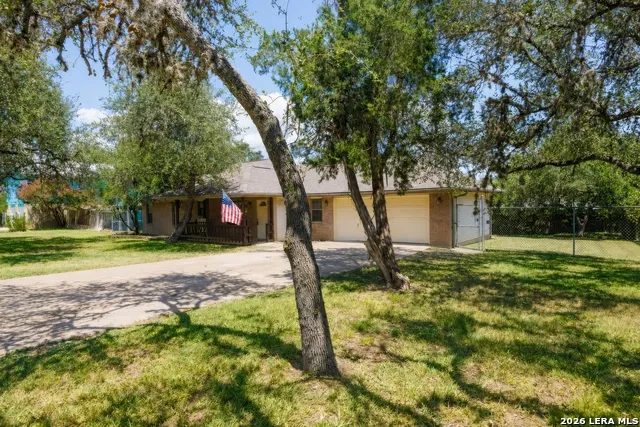 2071 CANDLELIGHT DR Canyon Lake, TX 78133