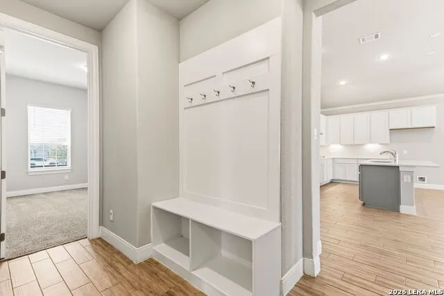 5003 Bonniecrest San Antonio, TX 78263