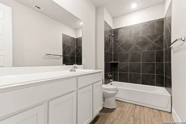 5003 Bonniecrest San Antonio, TX 78263
